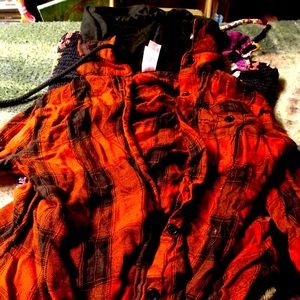 Women’s long sleeve button down flannel